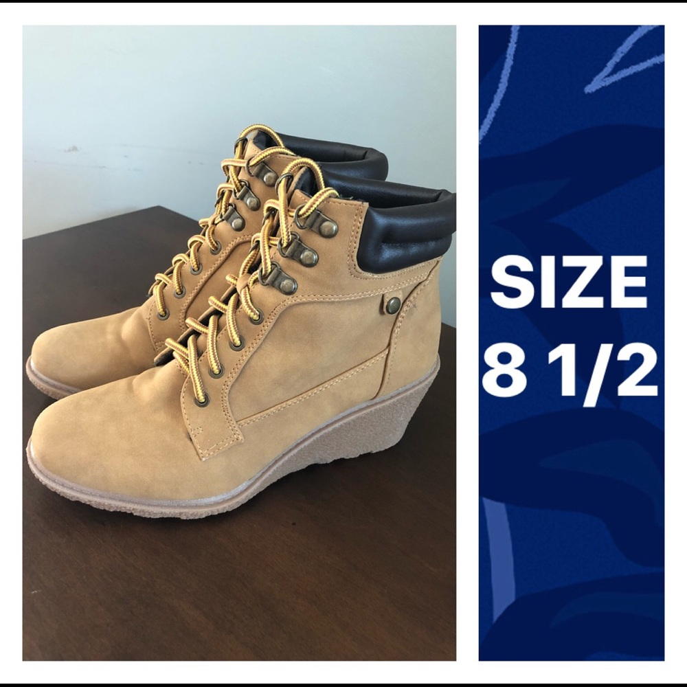 Unionbay boots.
